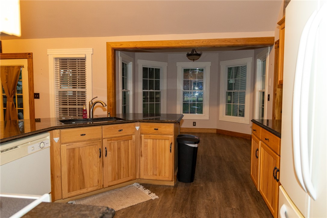 565 Ross Lane Property Photo 10