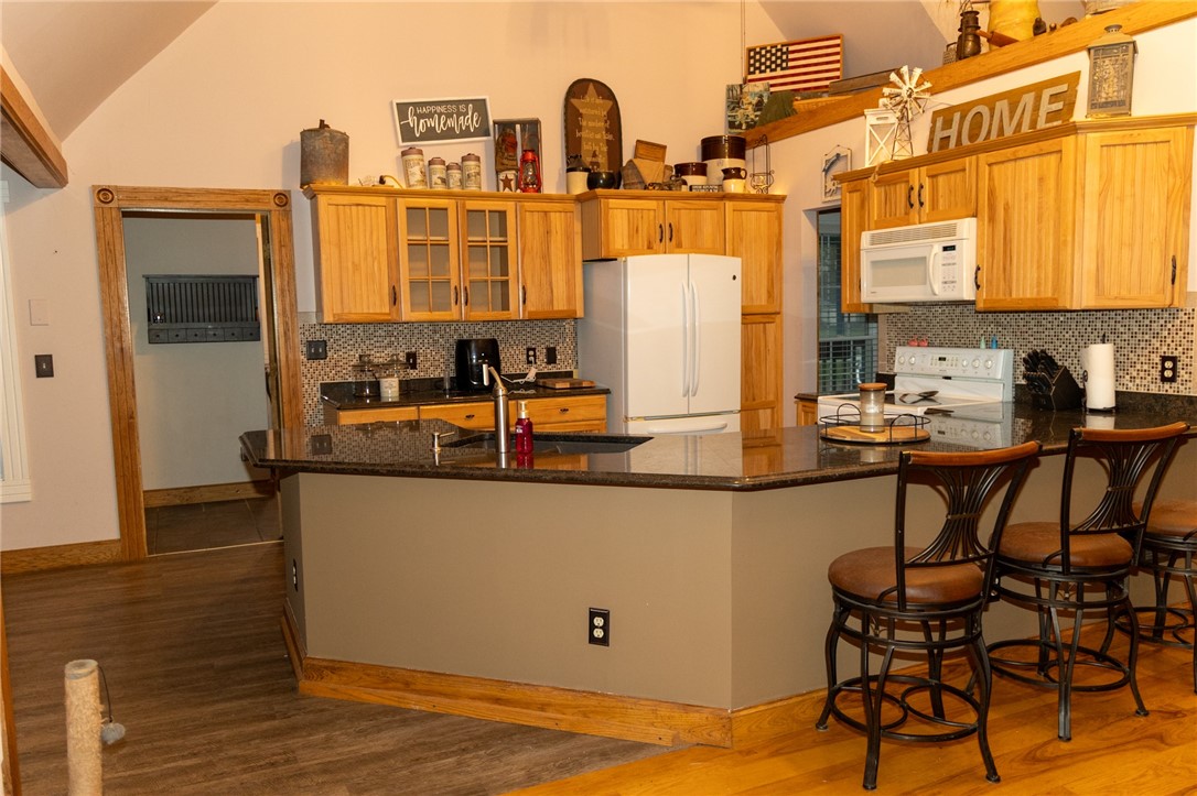 565 Ross Lane Property Photo 12