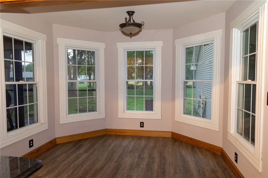 565 Ross Lane Property Photo 14