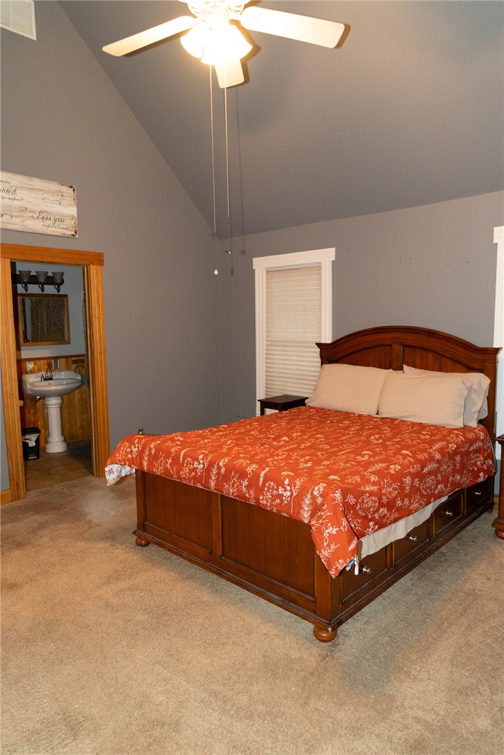 565 Ross Lane Property Photo 16