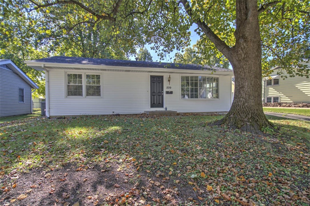 239 W Cambridge Drive Property Photo 1