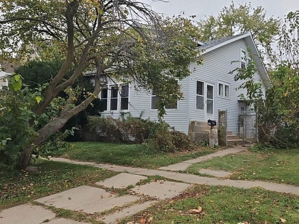 211 W White Street Property Photo 1