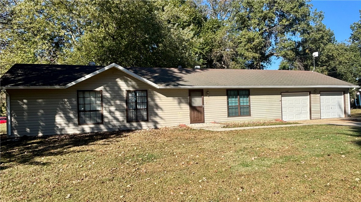 8445 N Empire Drive Property Photo 1