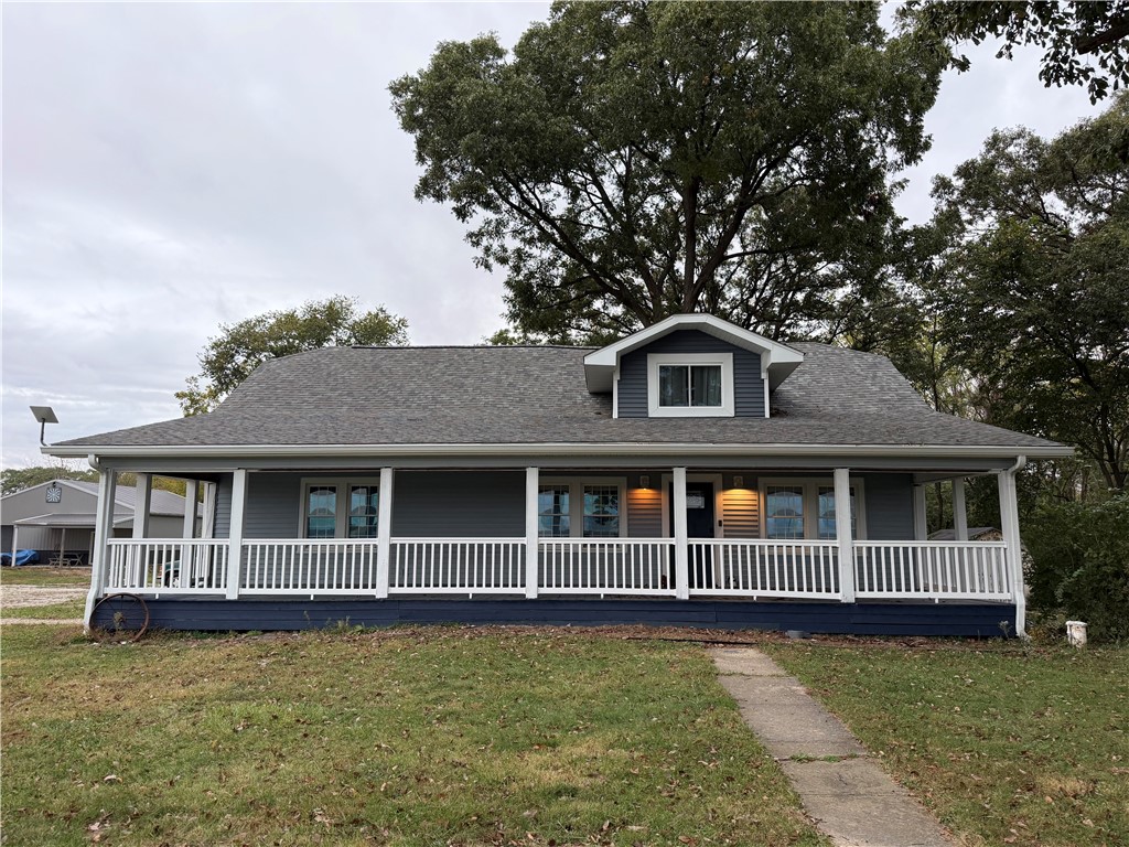 9781 E 550th Road Property Photo 1