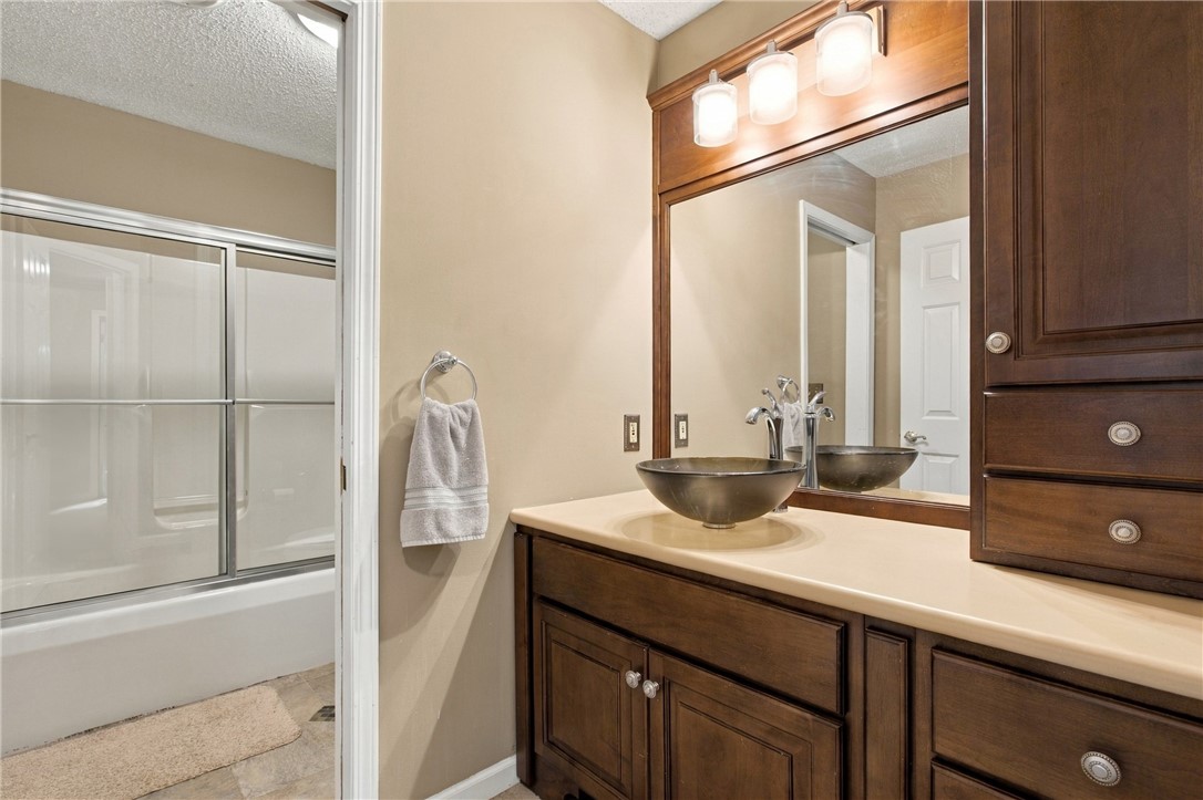 2 Tealwood Cove Property Photo 25
