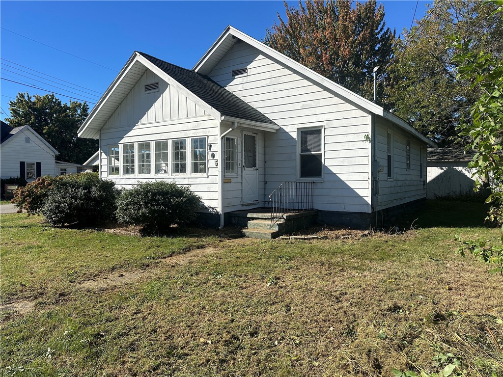 705 S King Street Property Photo 1