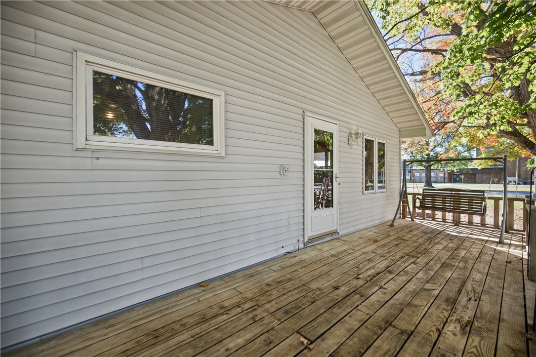 112 3rd Street Property Photo 4