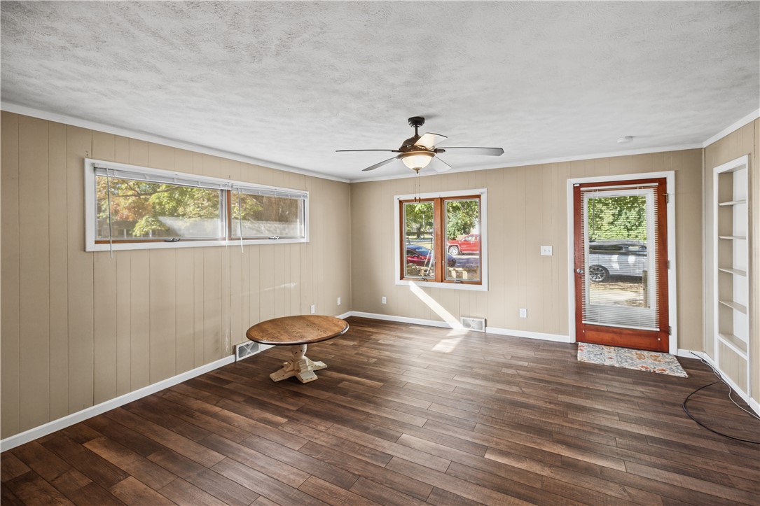 112 3rd Street Property Photo 5
