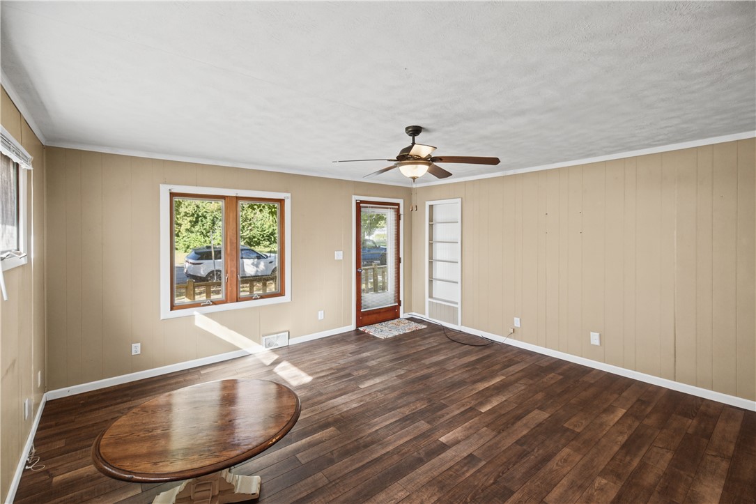 112 3rd Street Property Photo 6