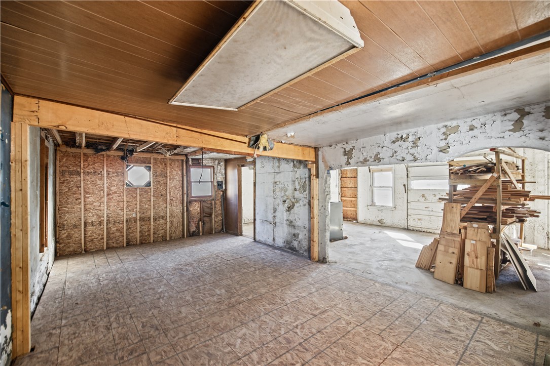 112 3rd Street Property Photo 27