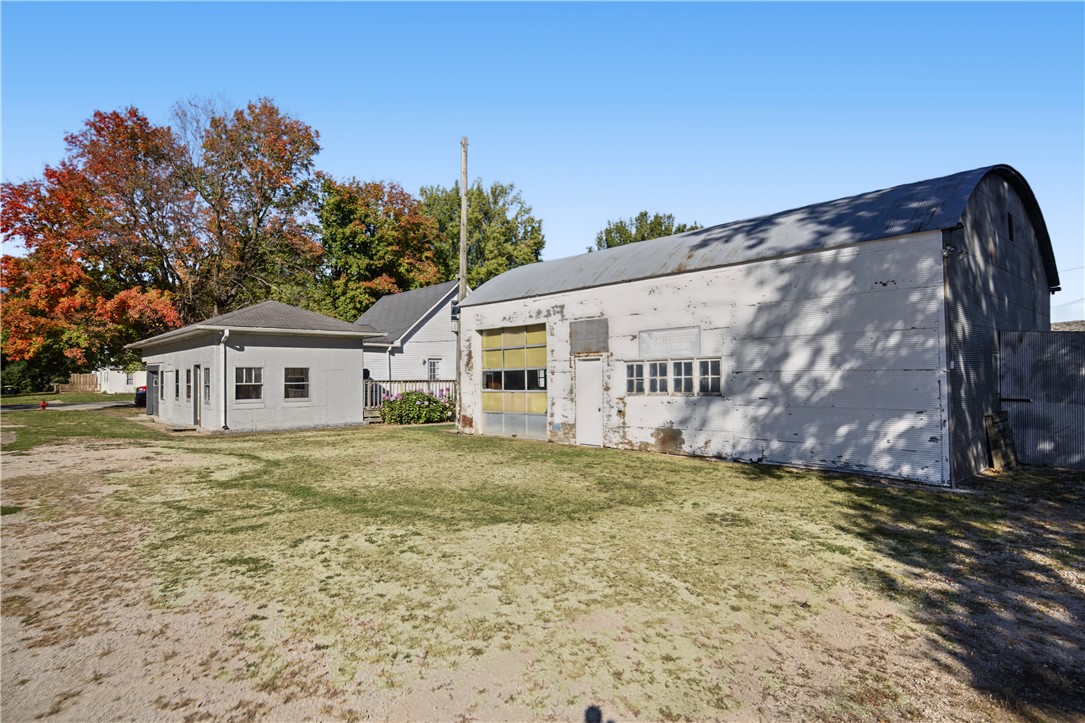 112 3rd Street Property Photo 29