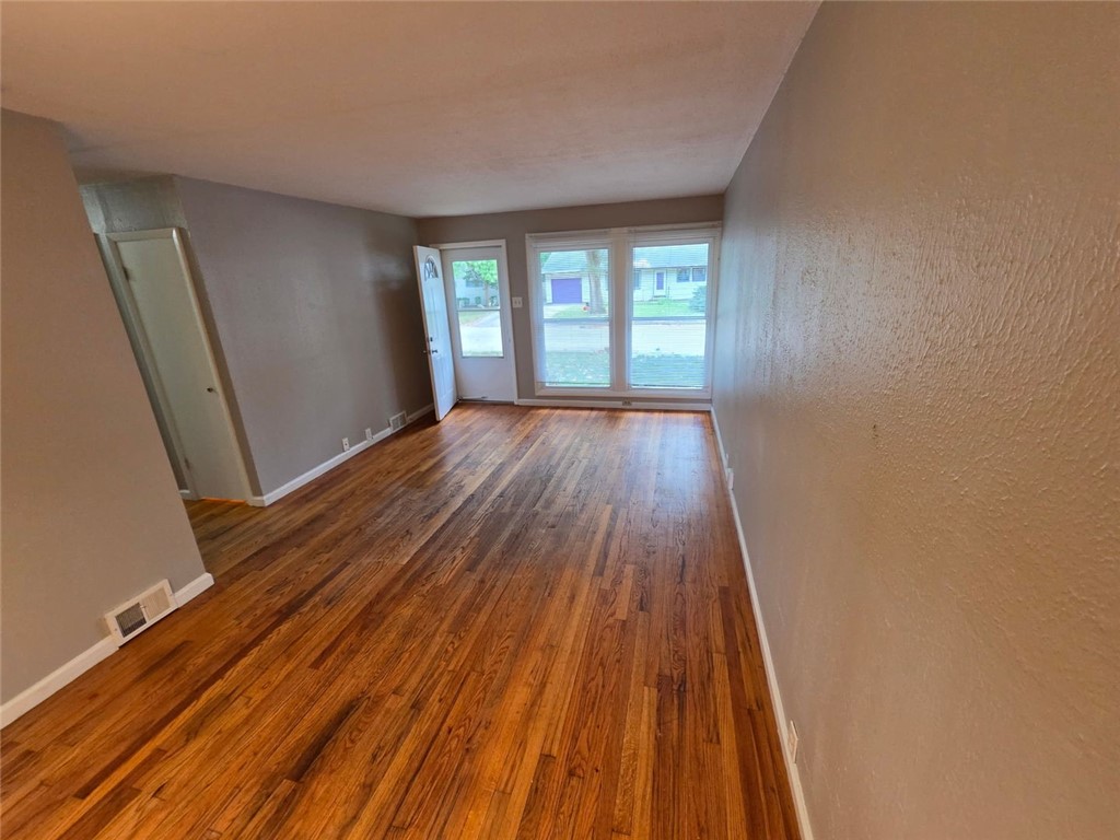 1618 Sangamon Drive Property Photo 3