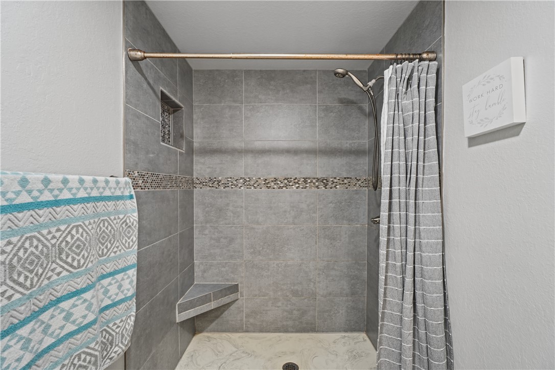 216 Falcon Crest Drive Property Photo 43