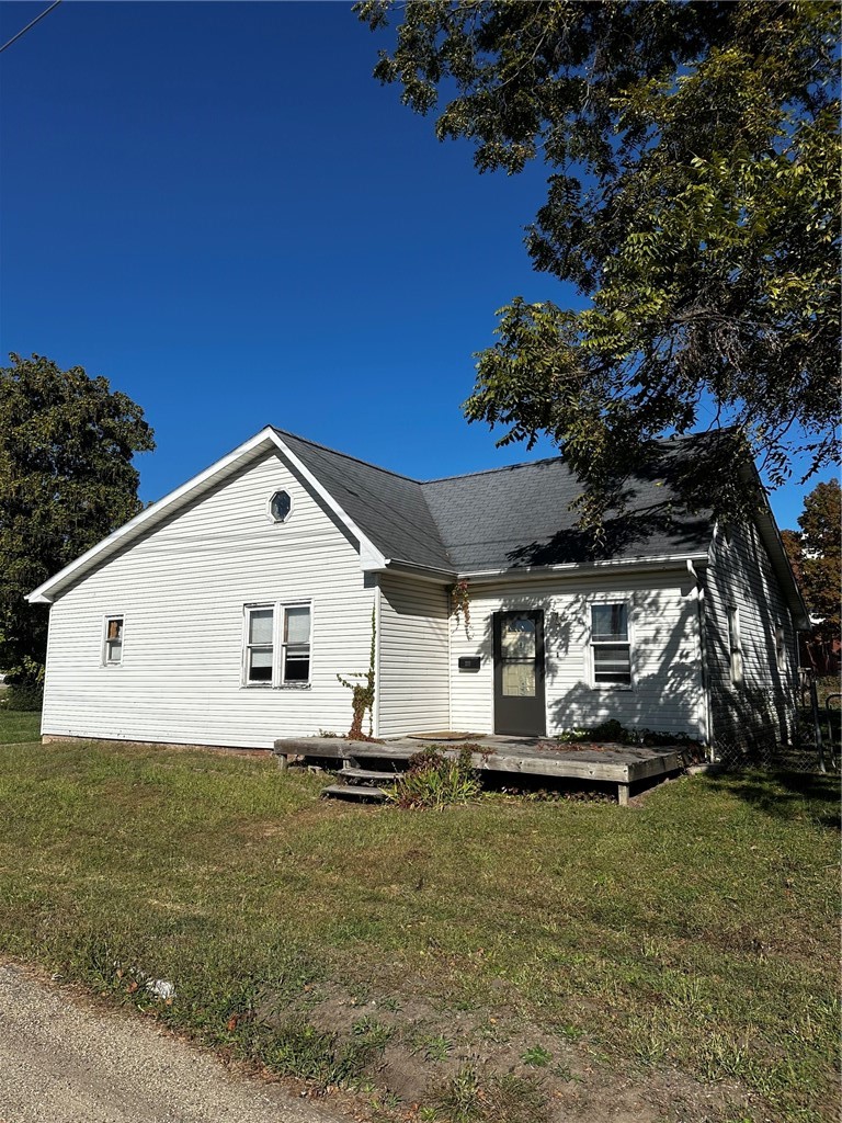 213 W Clay Street Property Photo 1