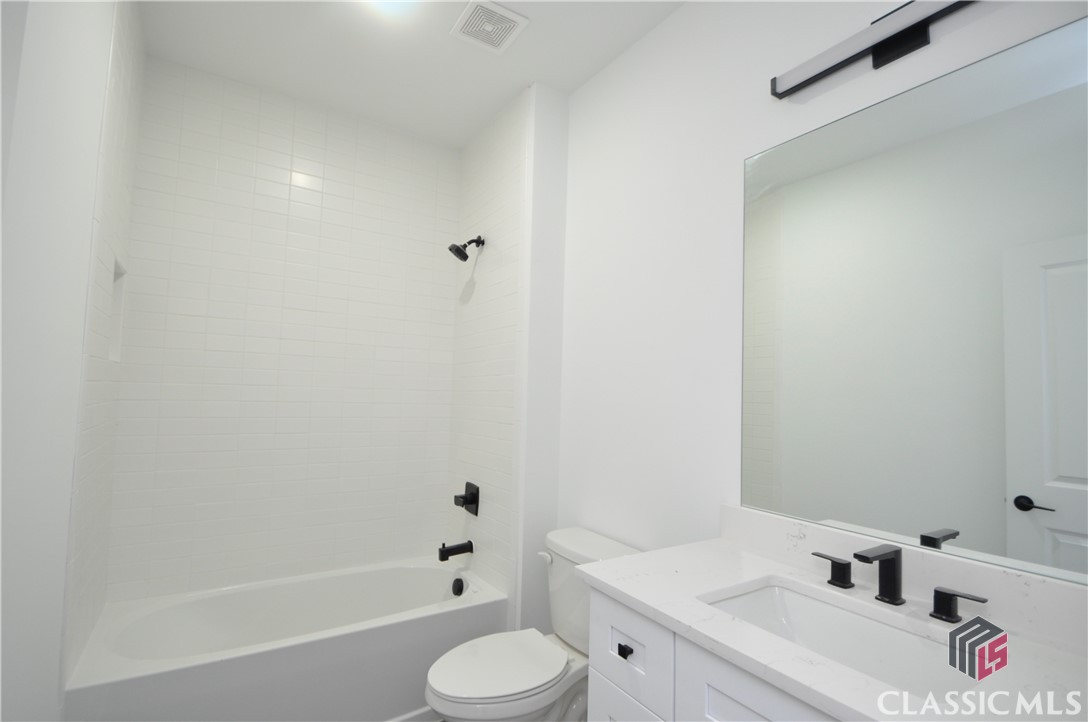 1335 Watson Lane Property Photo 11
