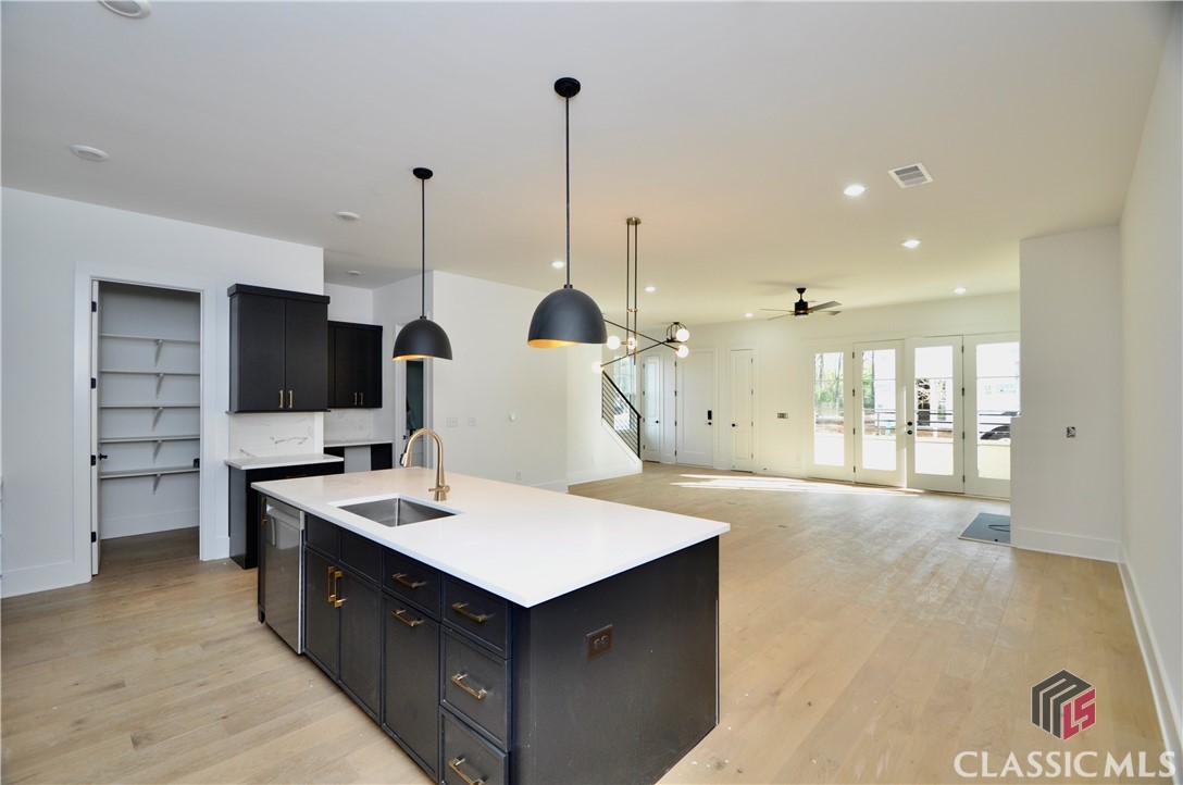 1285 Watson Lane Property Photo 6