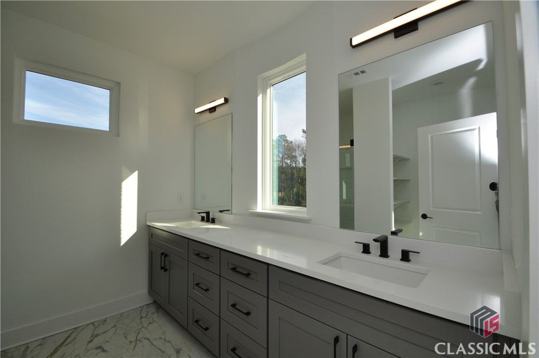 1285 Watson Lane Property Photo 12