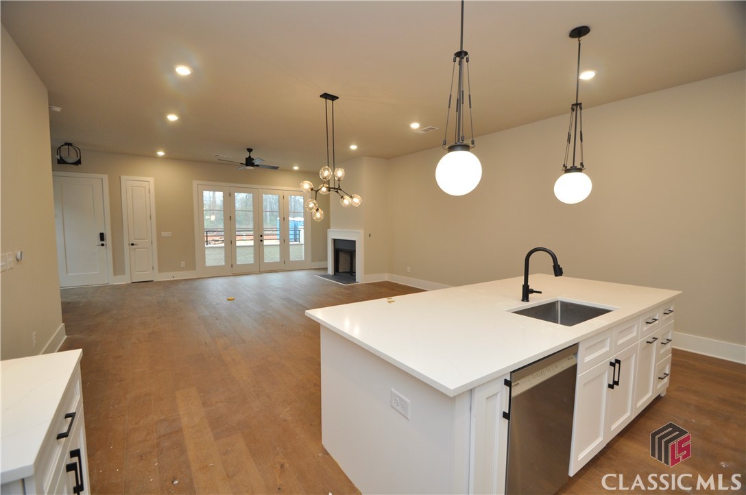 1195 Watson Lane Property Photo 7