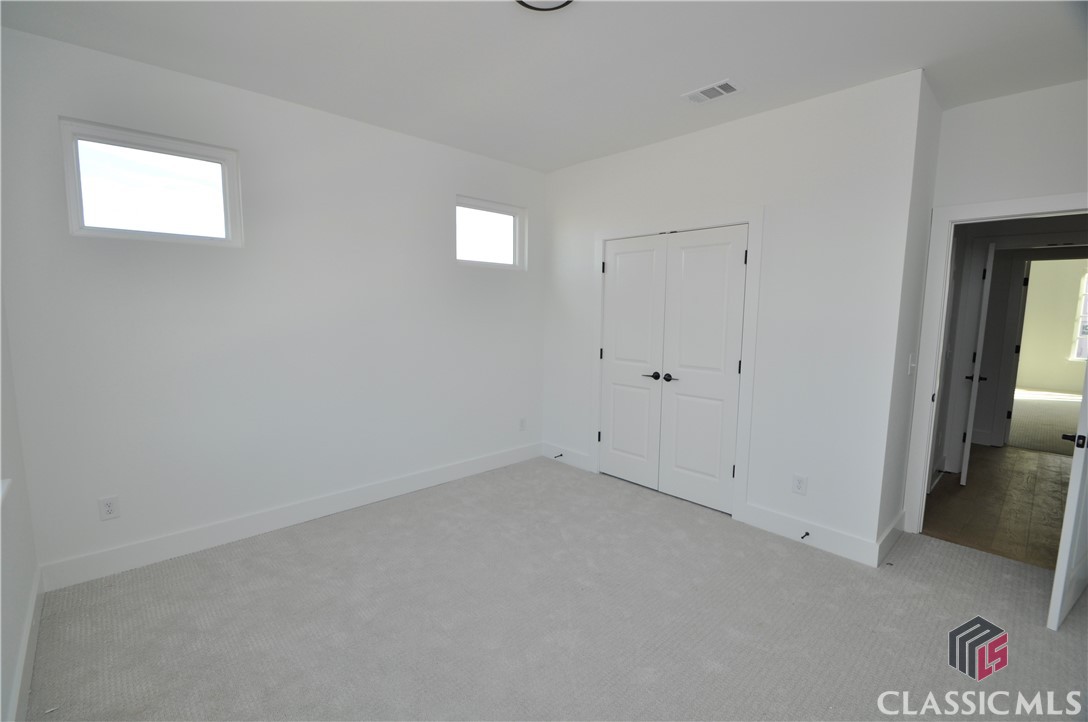 1195 Watson Lane Property Photo 9
