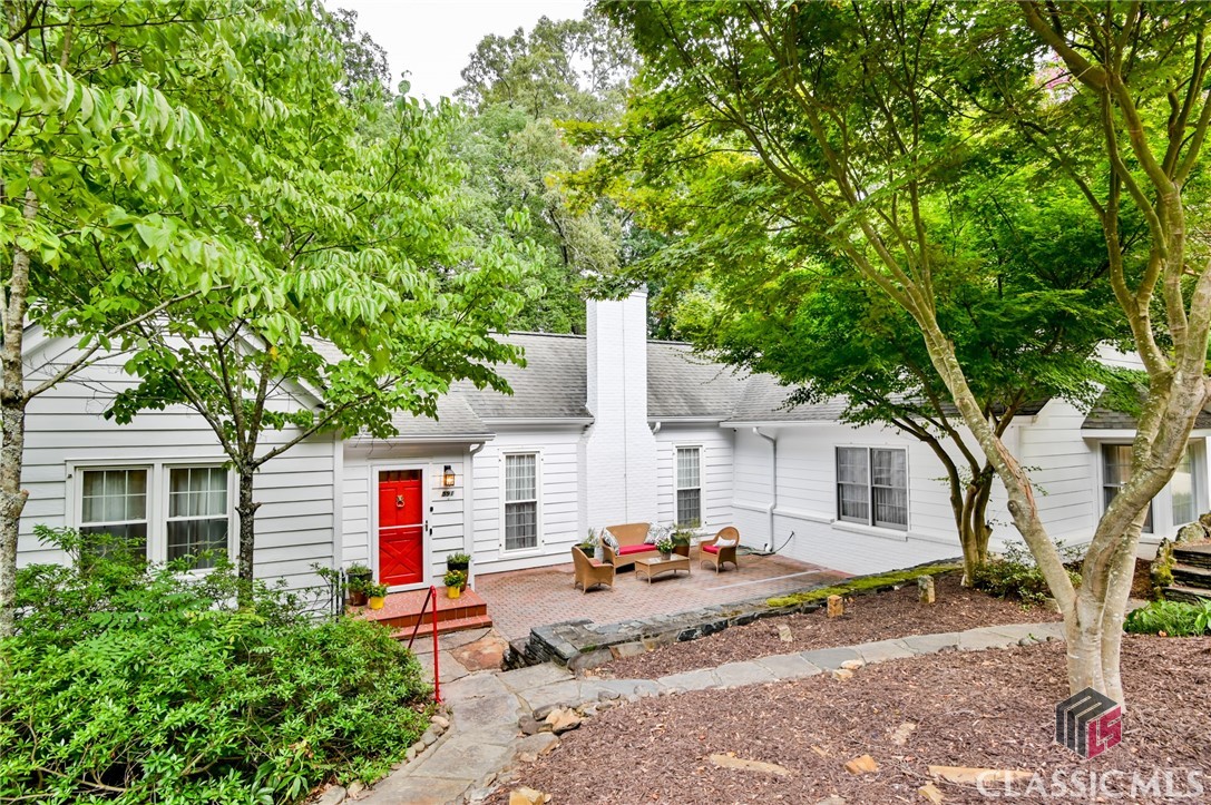 591 Milledge Terrace Property Photo 1