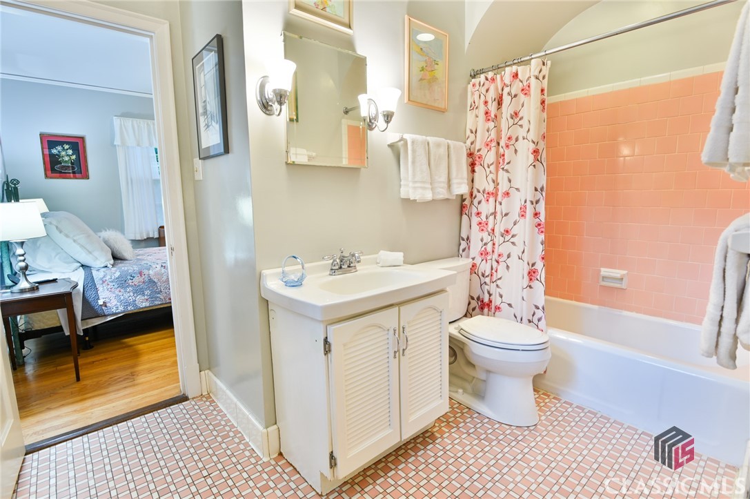 591 Milledge Terrace Property Photo 30