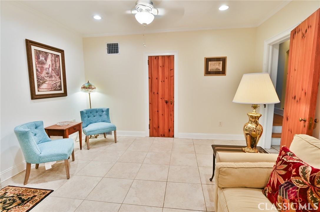 591 Milledge Terrace Property Photo 47