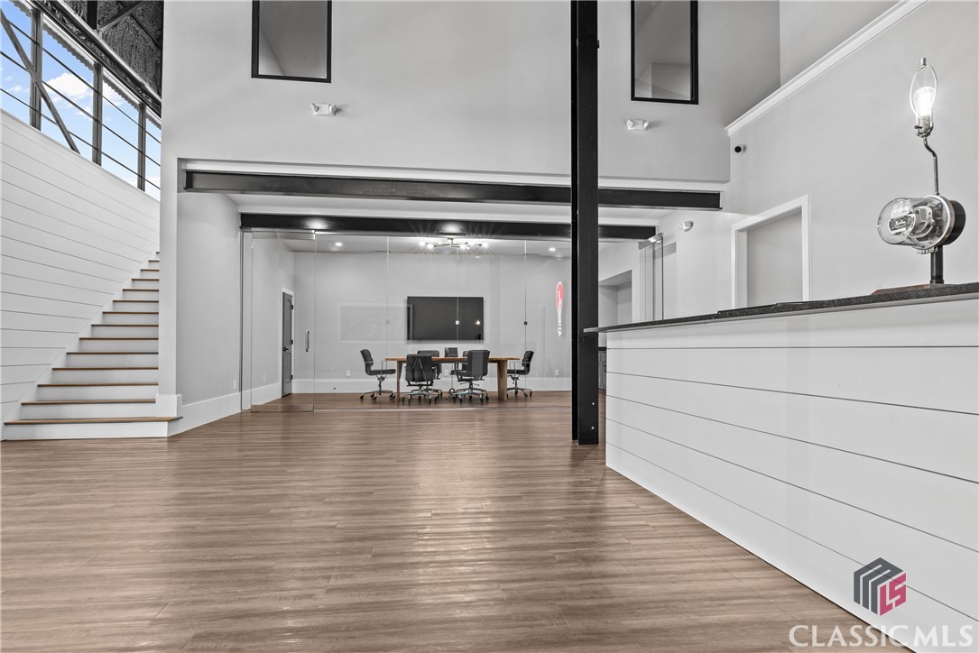 1725 Electric Avenue Property Photo 4