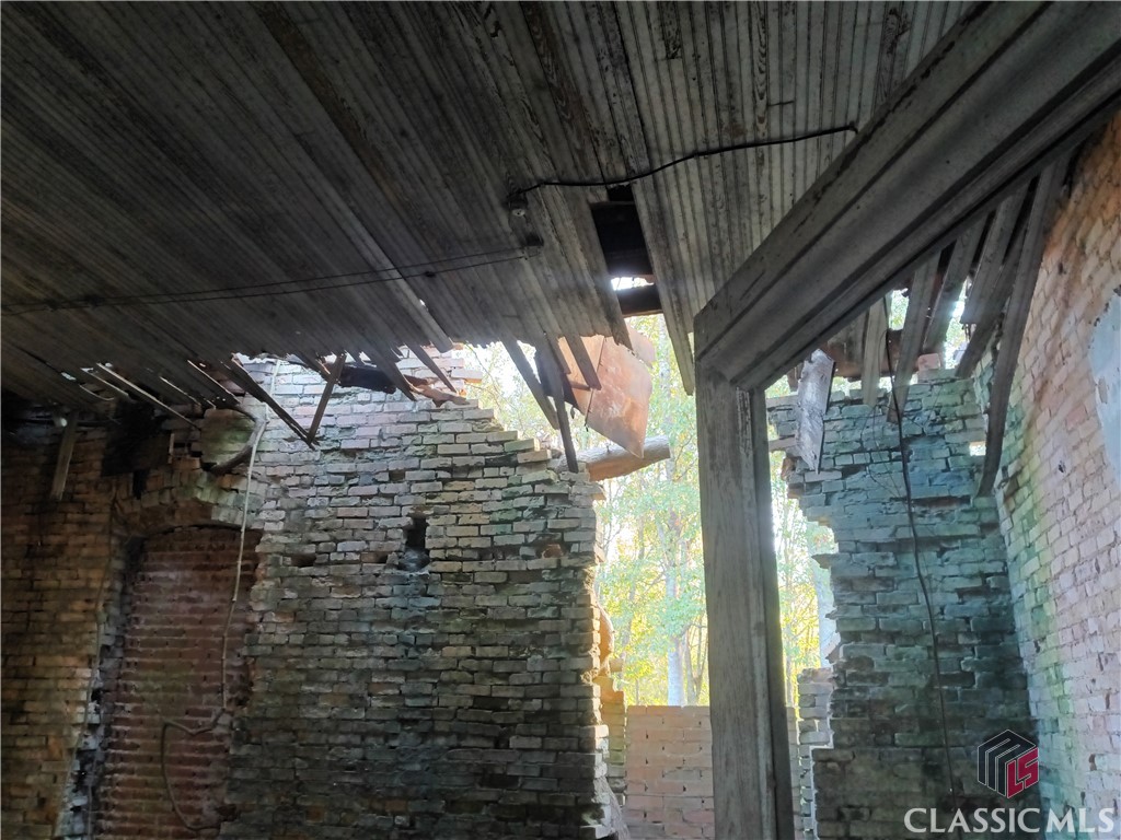 000 Railroad S Avenue Property Photo 12