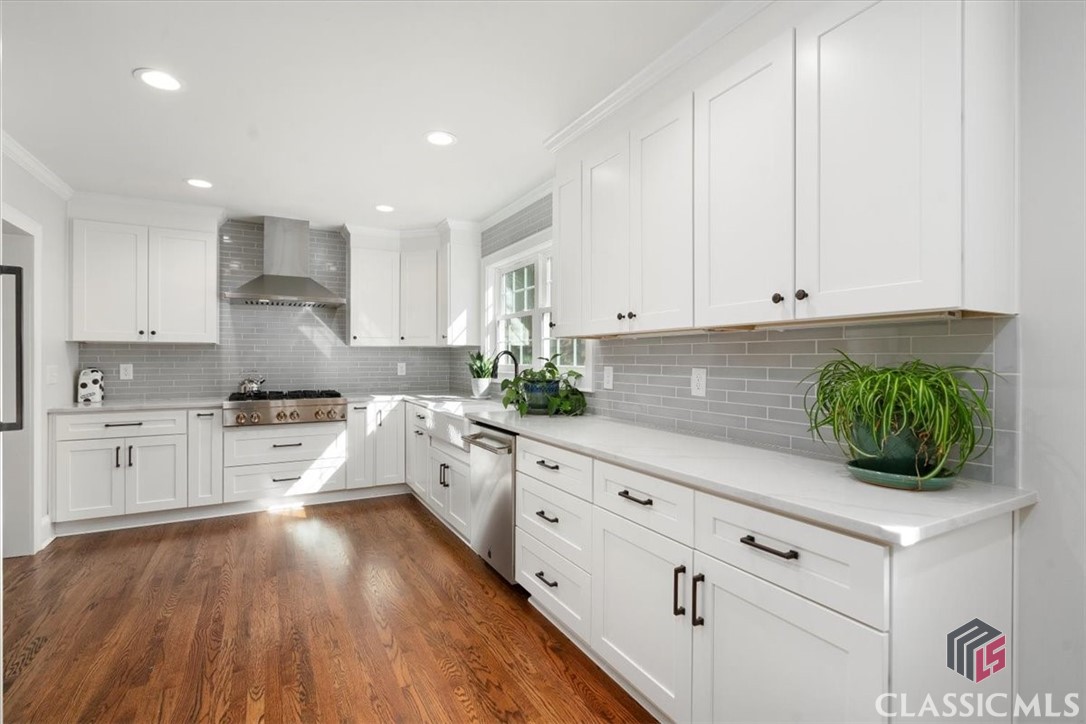 495 Woodlawn Avenue Property Photo 16