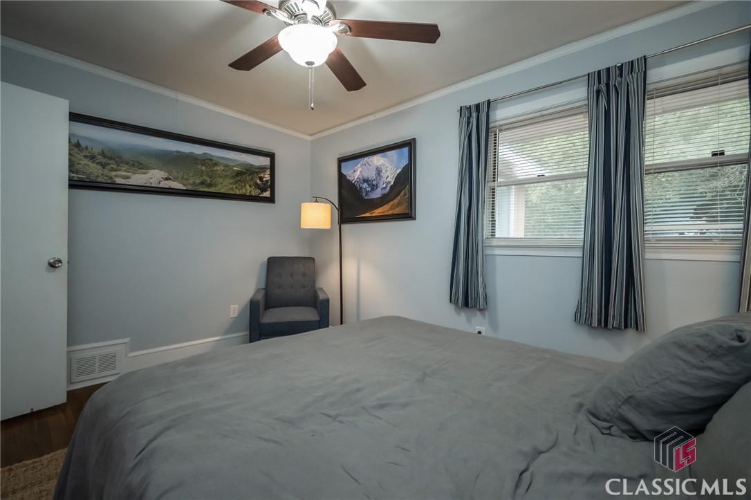 350 Talmadge Drive Property Photo 15