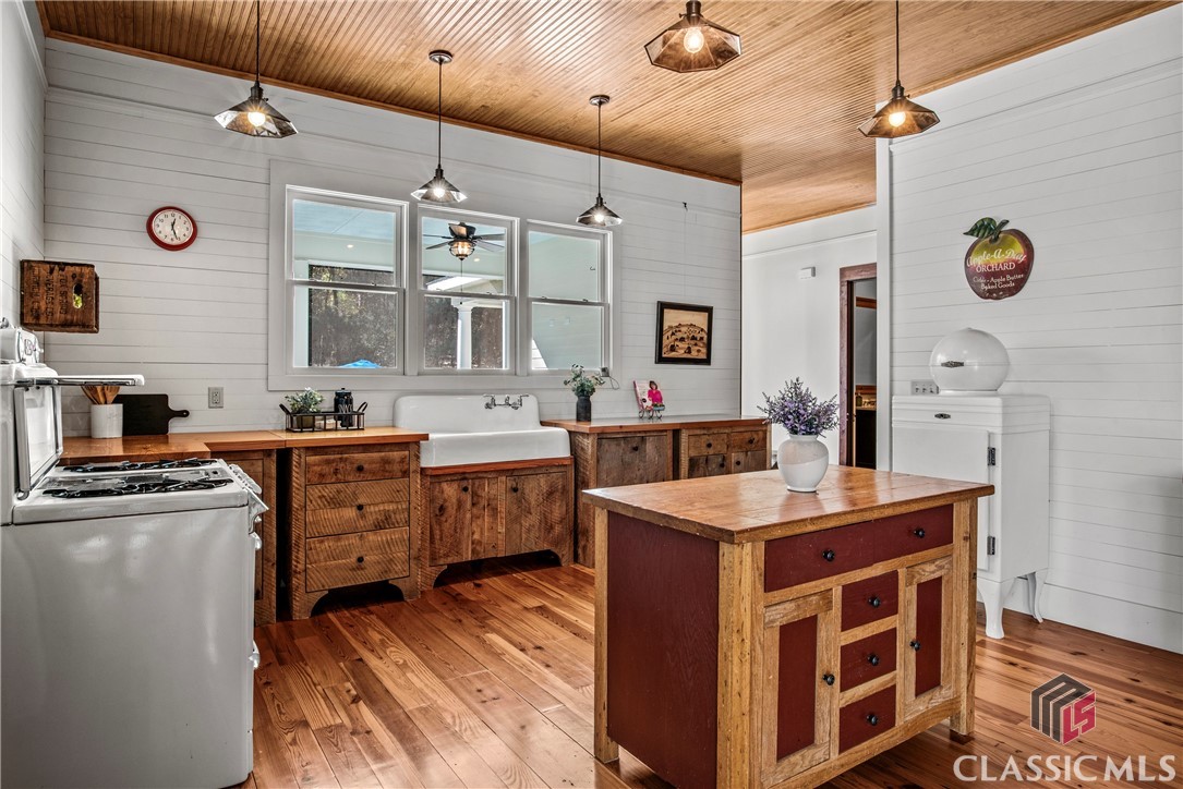 2300 New High Shoals Road Property Photo 12
