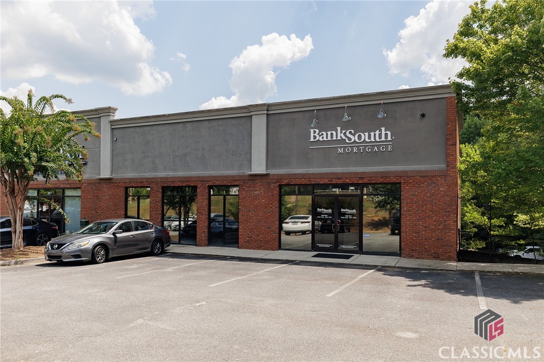 100 Athens Town Boulevard Property Photo 2