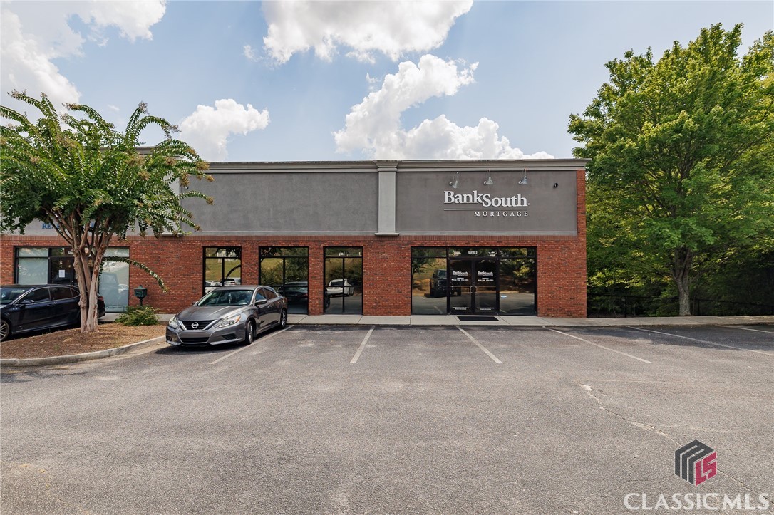 100 Athens Town Boulevard Property Photo 3