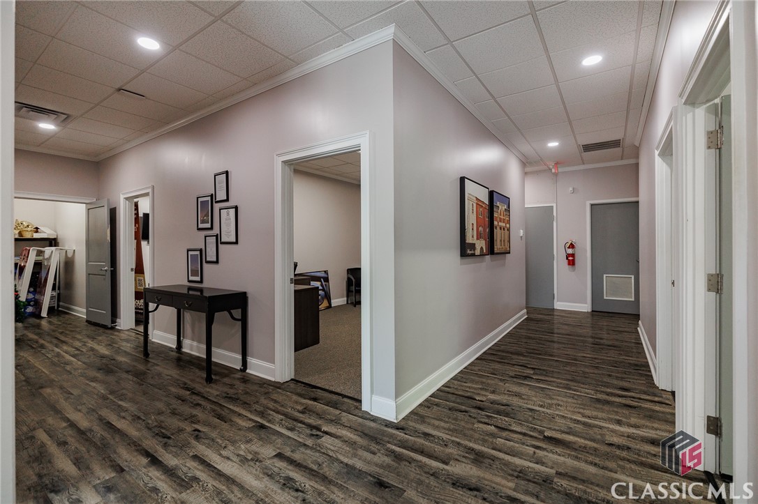 100 Athens Town Boulevard Property Photo 7