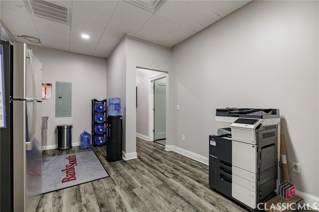 100 Athens Town Boulevard Property Photo 28