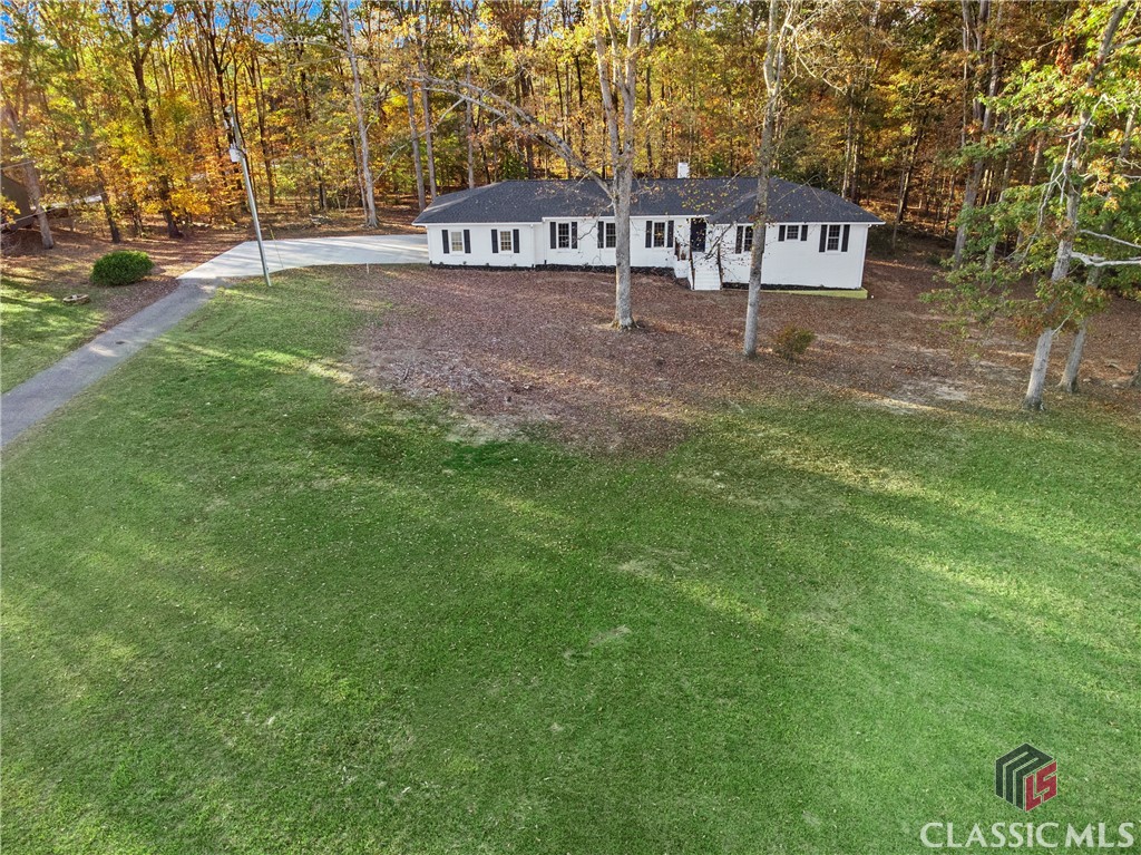 242 Seagraves Road Property Photo 3