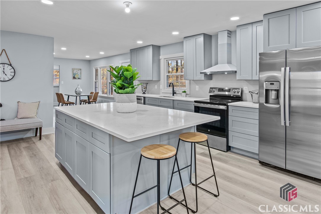 242 Seagraves Road Property Photo 14