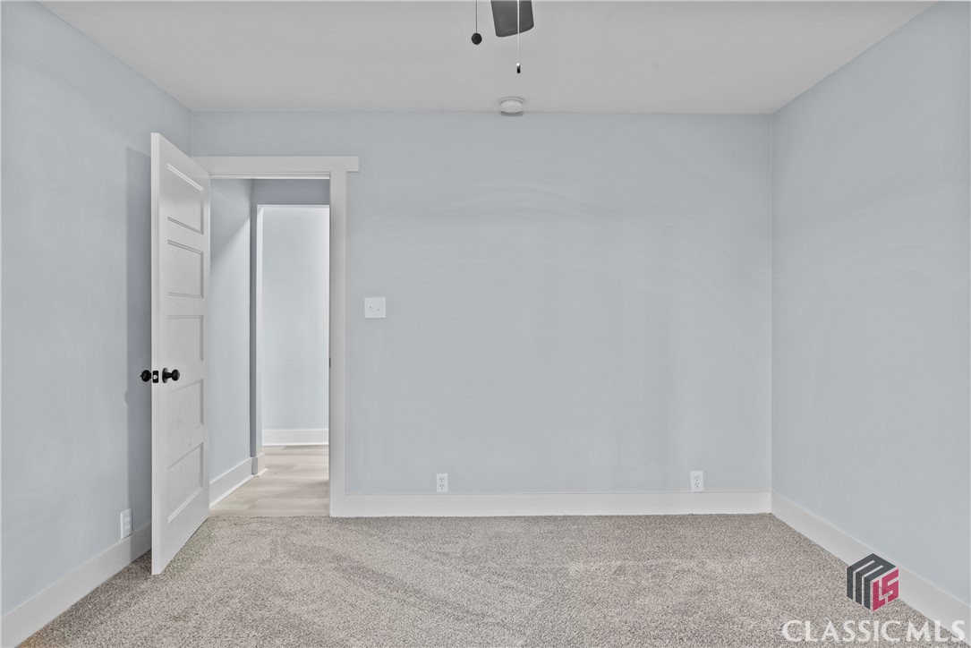 242 Seagraves Road Property Photo 33