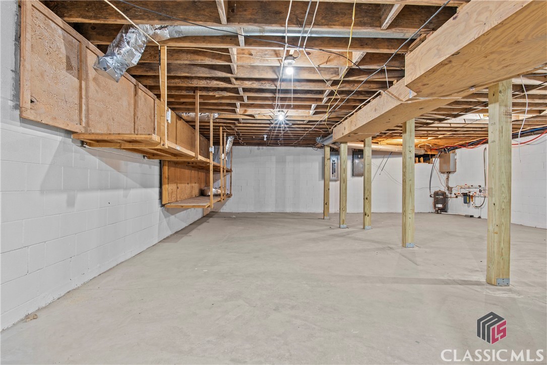 242 Seagraves Road Property Photo 37
