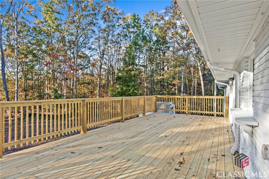 242 Seagraves Road Property Photo 43