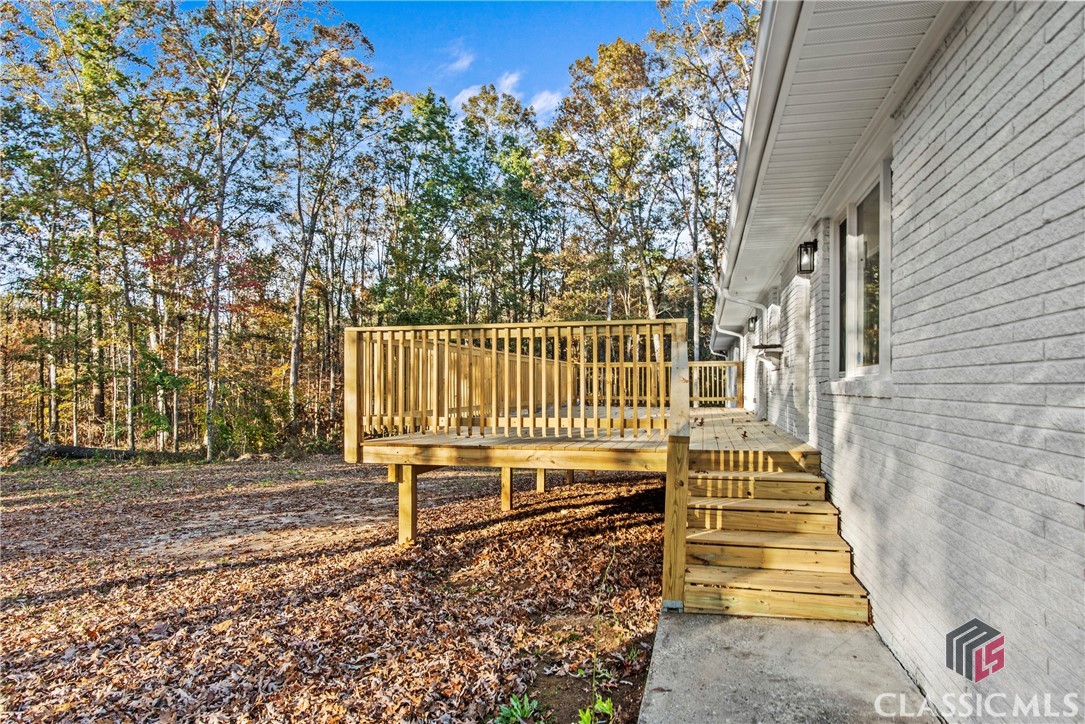 242 Seagraves Road Property Photo 44