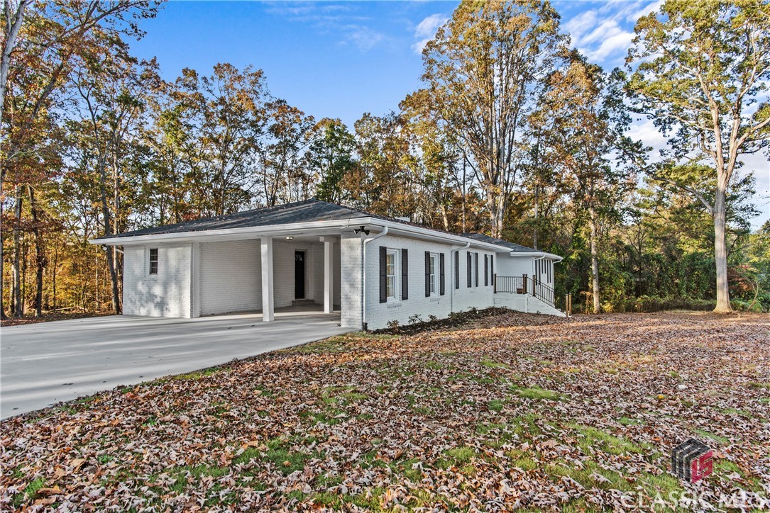 242 Seagraves Road Property Photo 49
