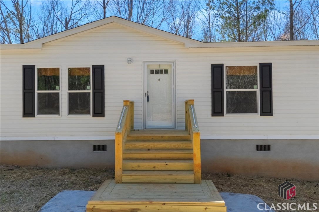 81 Pine Ridge Place Property Photo 6