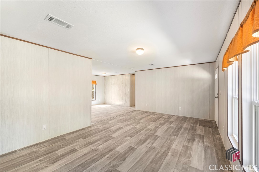 81 Pine Ridge Place Property Photo 11