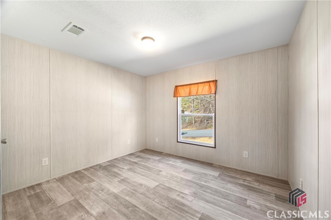 81 Pine Ridge Place Property Photo 28