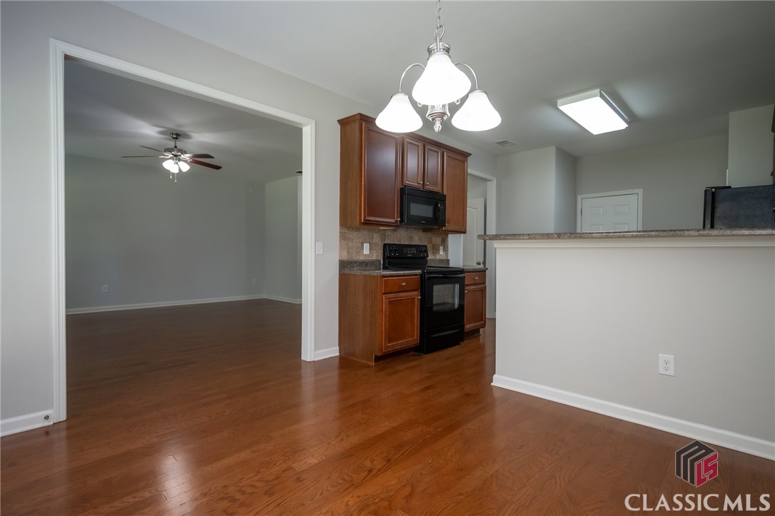168 Putters Drive Property Photo 11