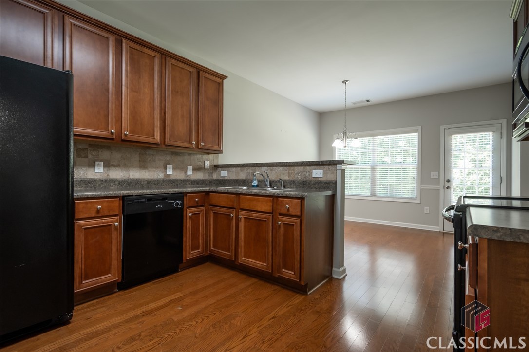 168 Putters Drive Property Photo 13