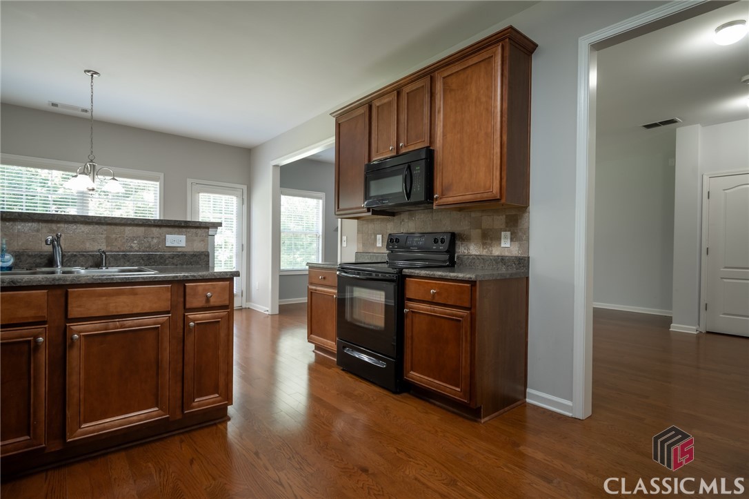 168 Putters Drive Property Photo 15