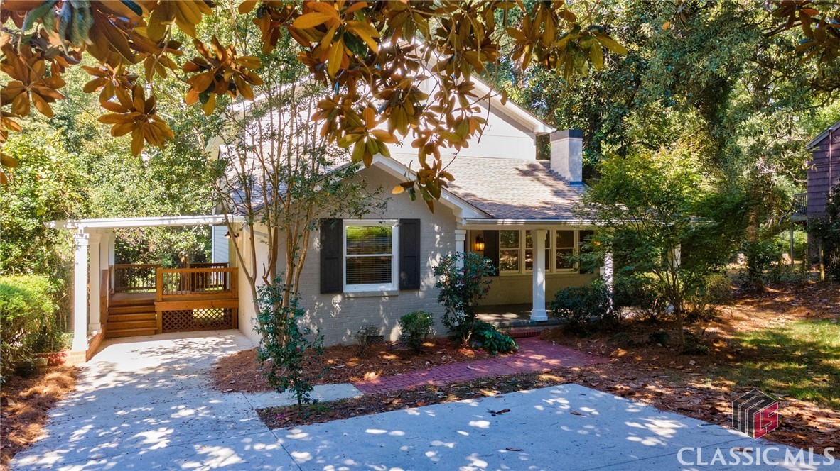 584 Highland Avenue Property Photo 1