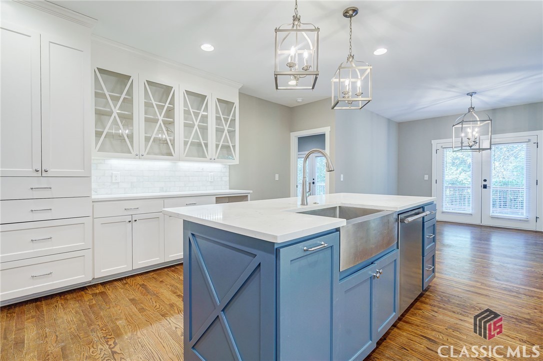584 Highland Avenue Property Photo 19